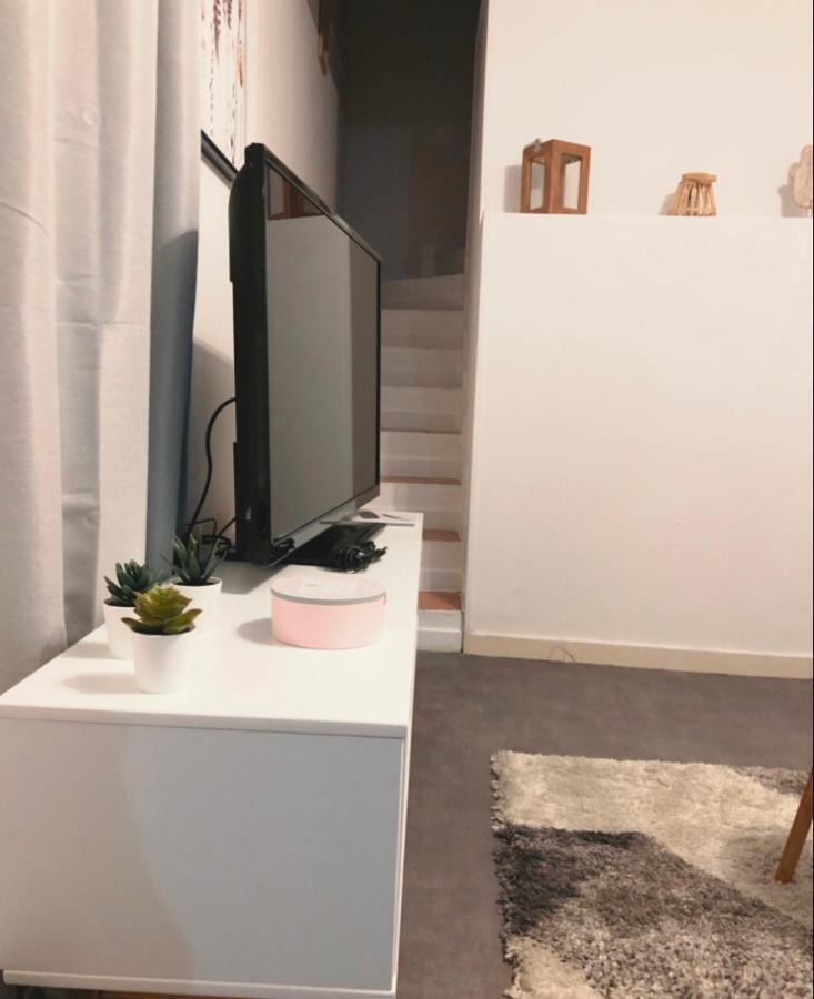 Maison Cosy Et Paisible Au Coeur De Beauvais Kültér fotó